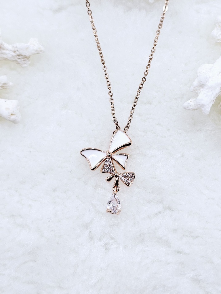 Pearl Whisper Bow Pendant – Artificial Rose Gold 