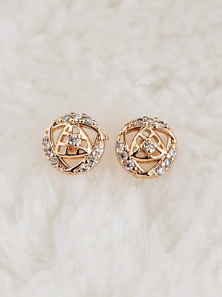 Round Openwork Crystal Stud Earrings - Artificial Yellow Gold