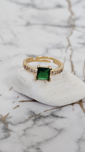 [0701009] Green Cubic Zirconia Ring with Crystal Accents - Artificial Yellow Gold