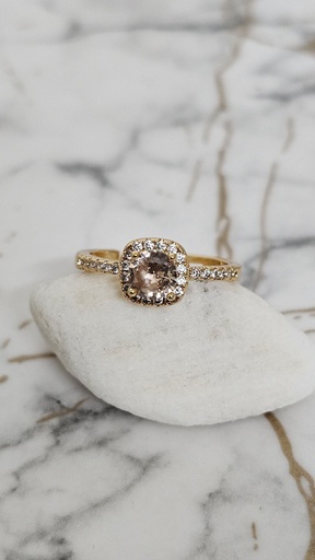 [0701019] Round Champagne Topaz Ring with Crystal Pave Bands - Artificial Yellow Gold