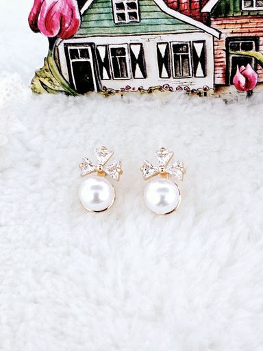 [0501015] Faux Pearl Stud Earrings with Cubic Zirconia Bows - Artificial Yellow Gold